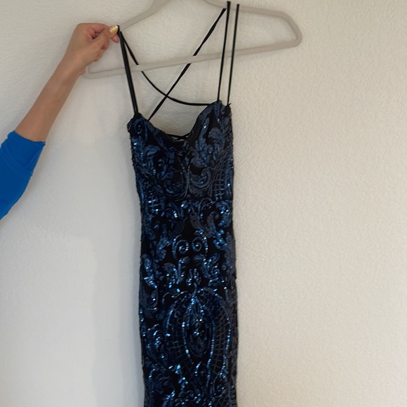 Never worn. New. Prom dress - Picture 3 of 8